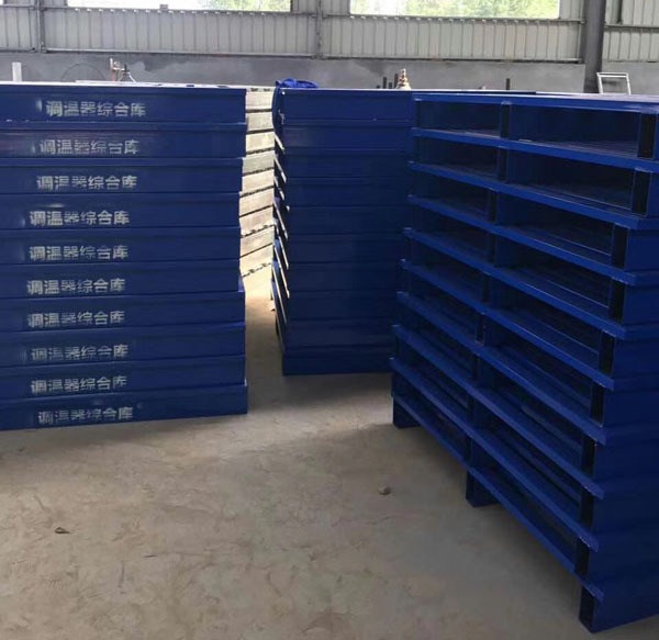 波紋鋼托盤批量生產(chǎn)現(xiàn)場
